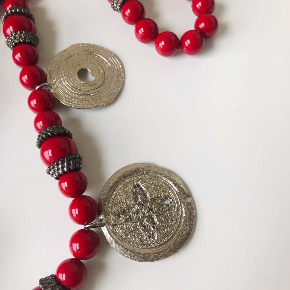 Kenneth Lane Vintage Large Coin Beaded Statement Necklace - Picture 6 of 14